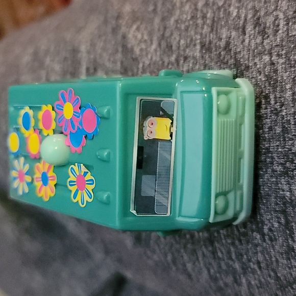 McDonalds Happy Meal Toy Van from Minions Rise Of Gru Despicable Me Movie - Picture 2 of 5
